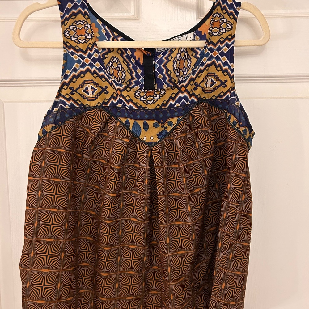 Chloe K Mixed-Print Sleeveless Tank in Brown & Navy